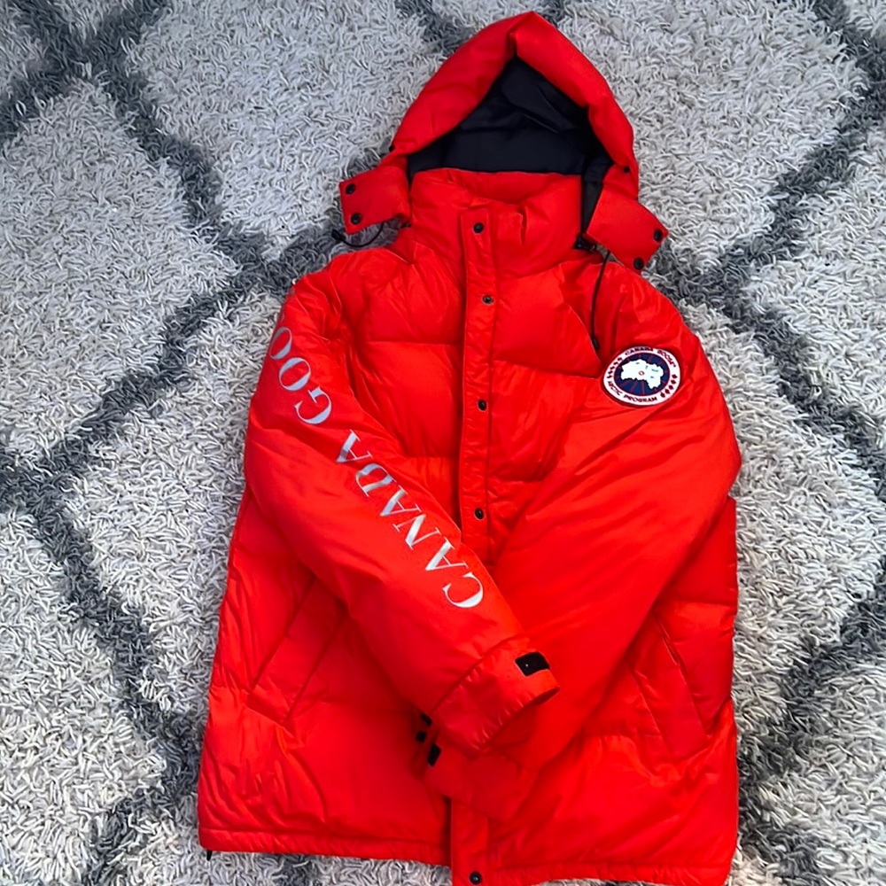Bright orange Canada Goose, barely used, great condition